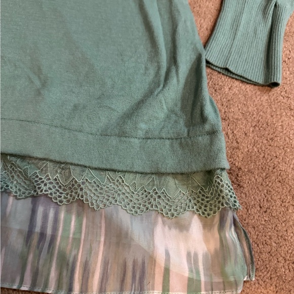 ⭐️ Logo by Lori Goldstein women’s top size large - Picture 2 of 5